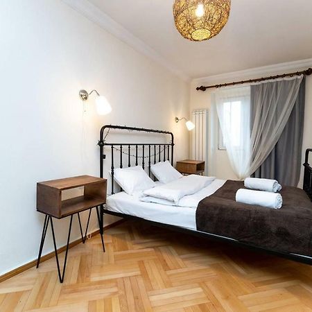Wehost Cosy Apartment Тбилиси Экстерьер фото